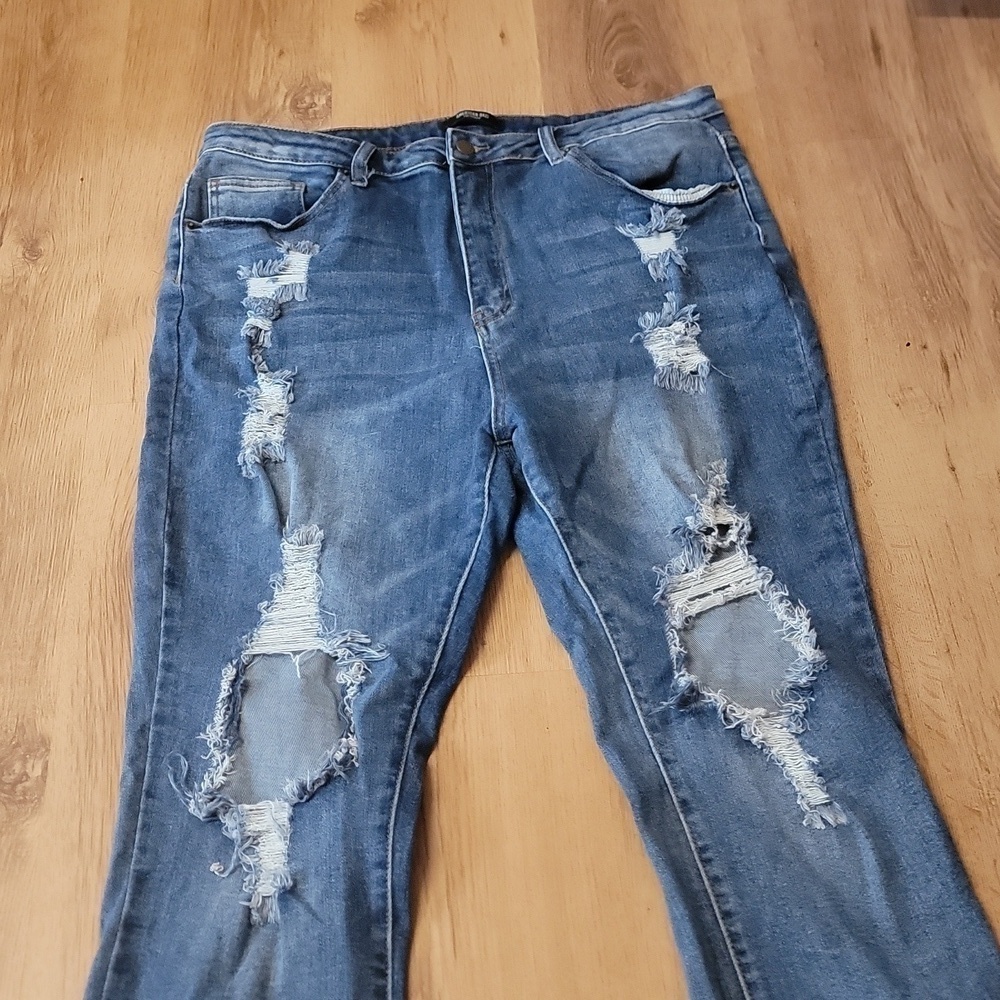 American Bazi 2X Distressed High-rise Jeans - Picture 2 of 8
